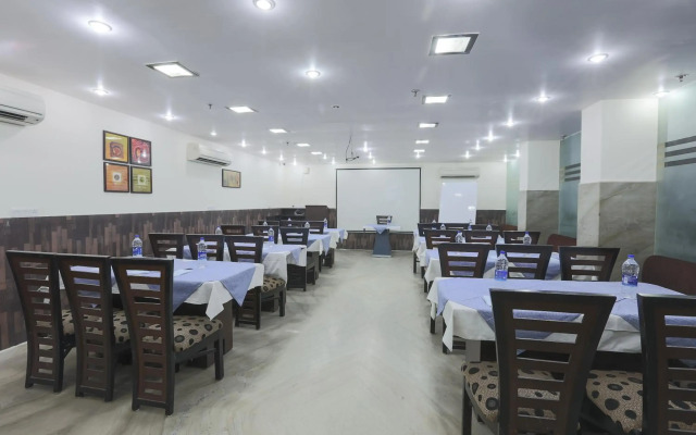 Hotel Rupam Kingston Park
