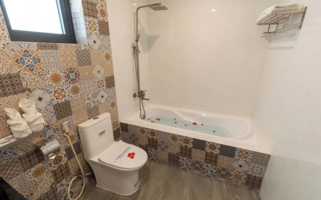 Jade Scene Hotel