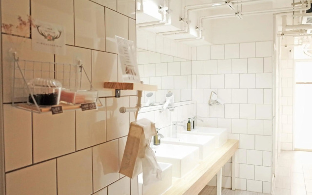 Paper Plane Hostel