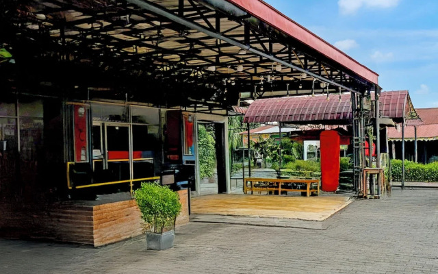 OYO 94581 Surya Residence Medan