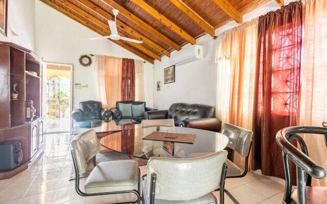 Impeccable 2-bed House in Montego Bay