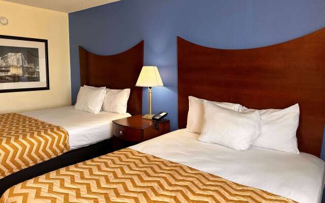 Travelodge by Wyndham Fort Wayne North