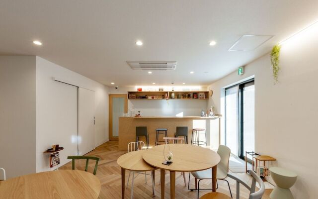 plat hostel keikyu haneda home