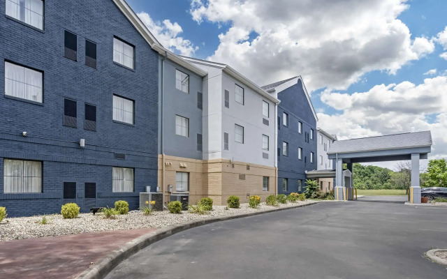 Country Inn & Suites by Radisson, Pickerington, OH