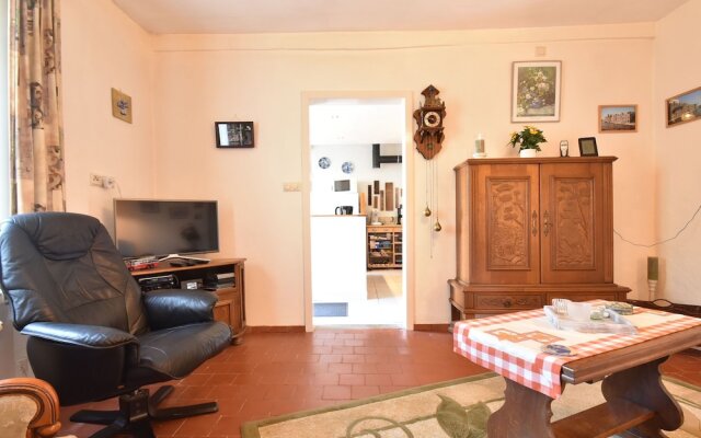 Farmhouse in Fours With Courtyard, Terrace, Fenced Garden