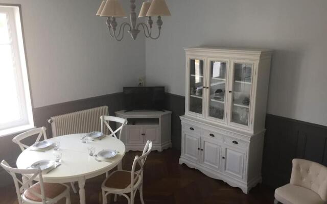 Gîte 8 à 14 personnes en Champagne avec jacuzzi