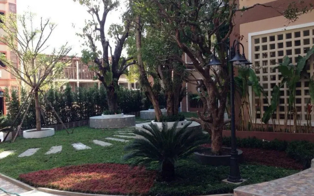 Muangchalearm Apartment