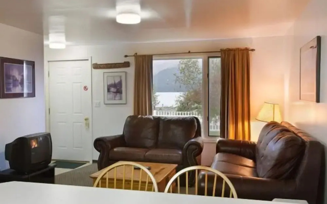 Harborview Inn
