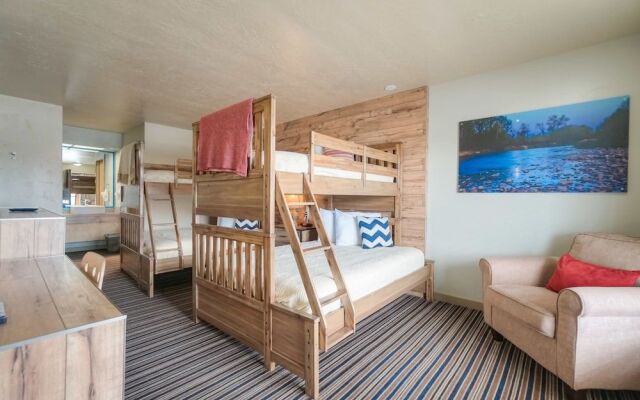 Blue Lakes Inn & Extended Stay