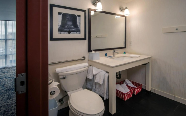 Four Points by Sheraton Philadelphia City Center