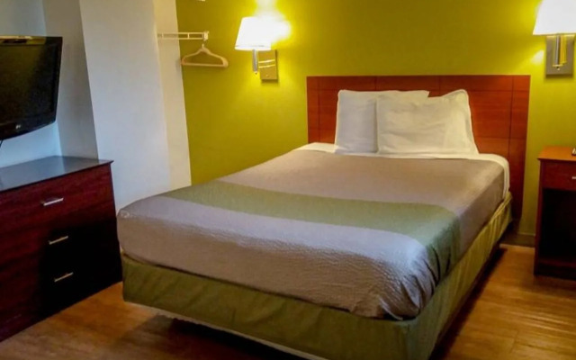 Motel 6 Greensboro, NC - I-40