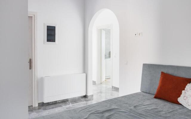 Kastrena House