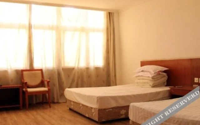 Yantai Fuhai Express Hotel