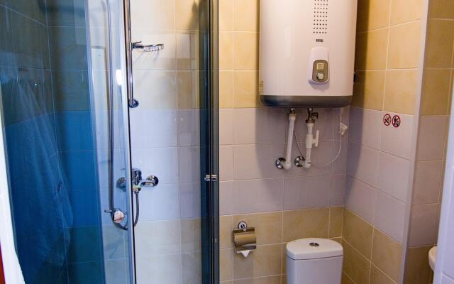 Mixx Na Pervomaiskoi