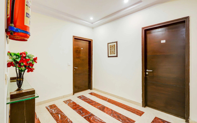 Townhouse Oak DLF Phase 2 Gurgaon