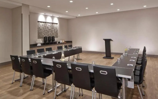 AC Hotel by Marriott Seattle Bellevue/Downtown