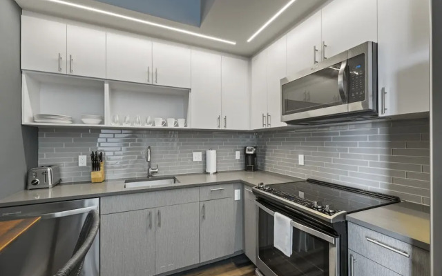 Placemakr Marymount Ballston