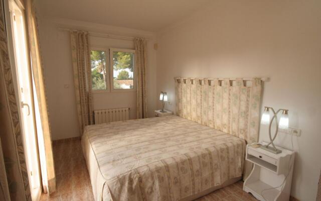 Luxurious Villa with Private Pool in Les Rotes