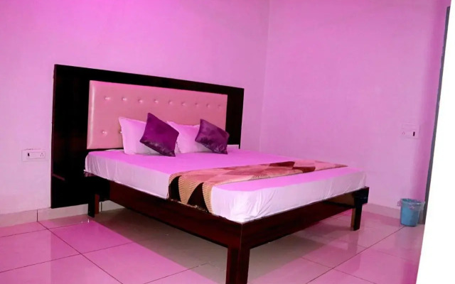 Oyo 89410 Hotel Uv