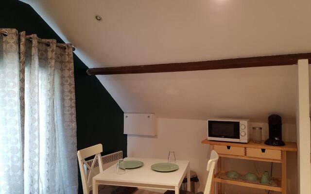 Palaiseau Apartments