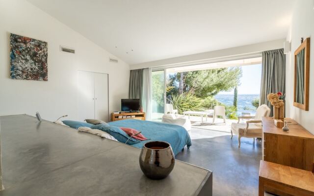 Homelly Propriété en bord de mer