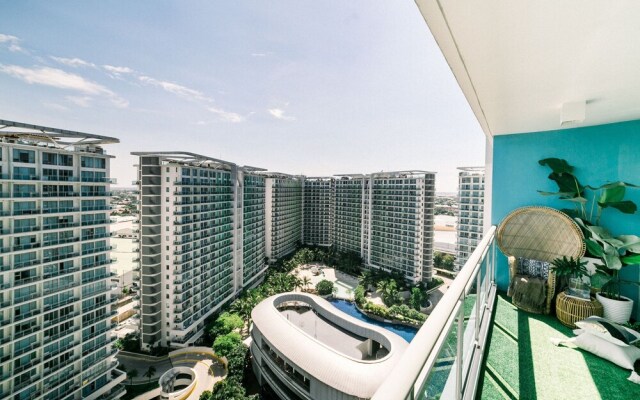 Sabrina's Crib by Azure 2 Bedroom near Airport