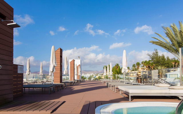 Plus Fariones Apartamentos
