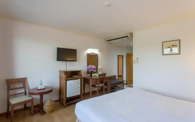 Tangerine Ville Hotel