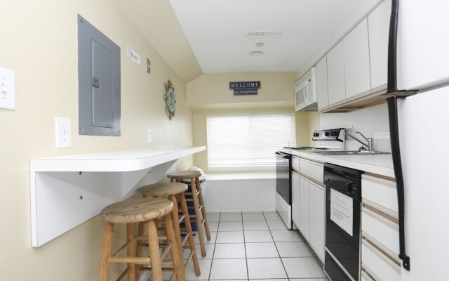 Riviera Resorts & Suites