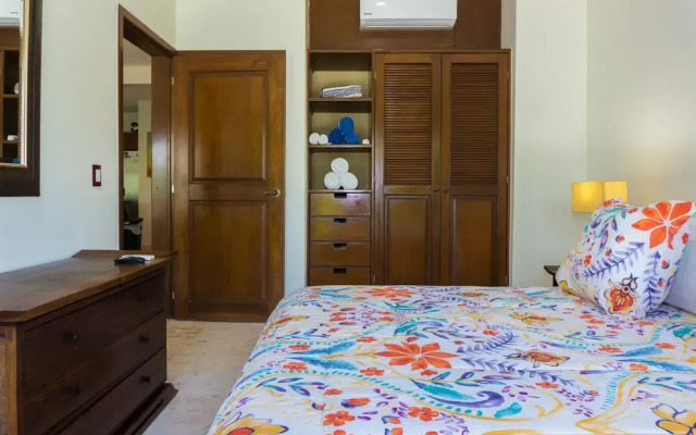 Paseo Del Sol Reef 202 3 Bedroom Condo by RedAwning
