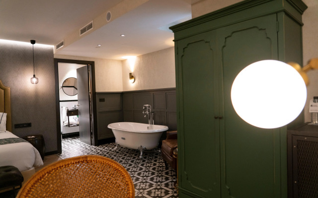 Hotel Indigo Madrid - Gran Via by IHG