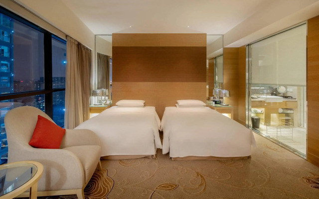 Renaissance Chengdu Hotel