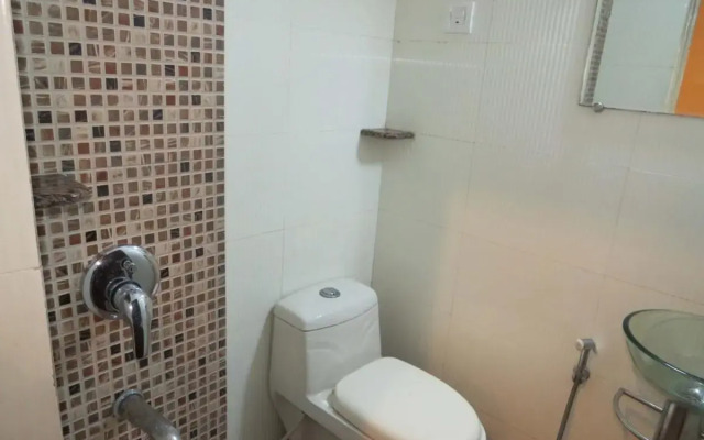 Smyle Inn - 3 minutes walk From New Delhi Railway Station