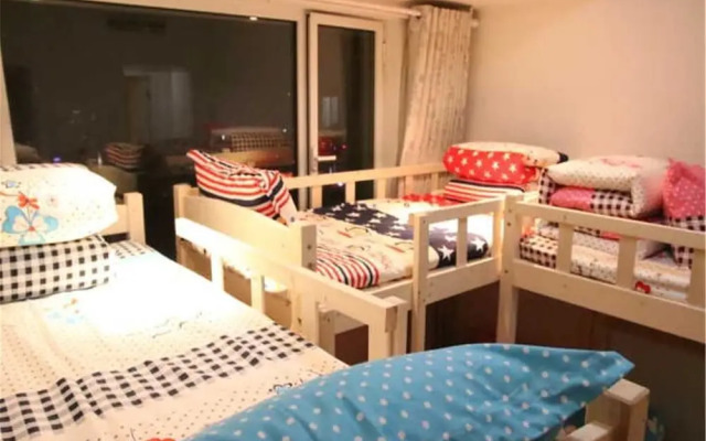 Yantai Music Theme Youth Hostel