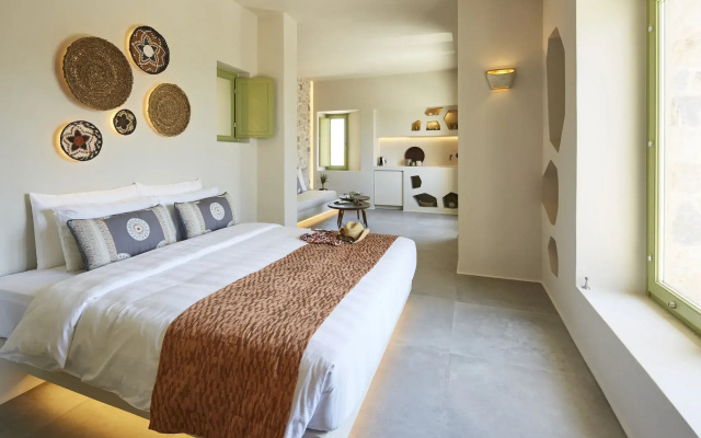 Aeon Suites - Adults Only