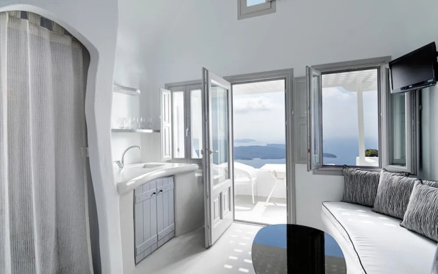 Tholos Resort Hotel