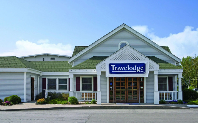 Travelodge by Wyndham Iowa City