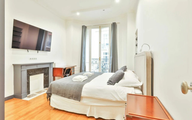 Magnificent Flat - Near Trocadaro