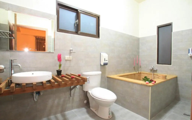 Free House B&B