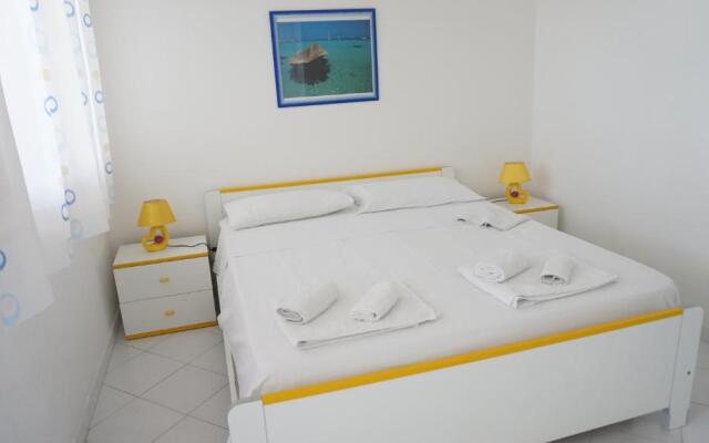 Annalisa Apartments 300 m dal mare