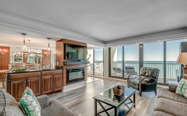 Penthouse 704, Carolina Dunes