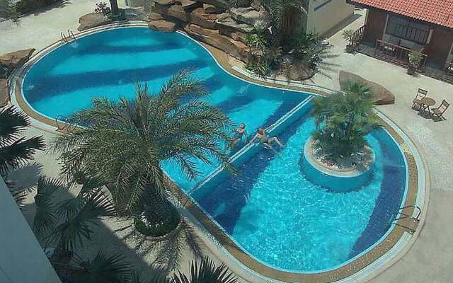 Dragon Beach Resort Jomtien Pattaya