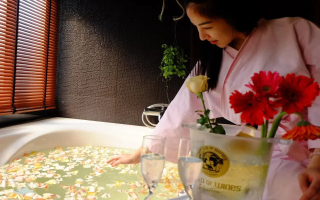 Hug Collection @ Nimman Hotel