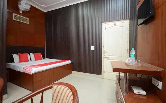 Nanda Lodge by OYO Rooms