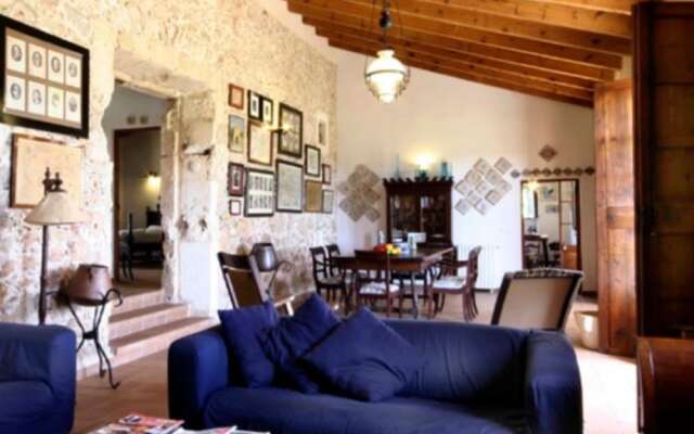 106644 - Villa in Sa Pobla