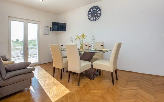 Apartment Radovic Nives