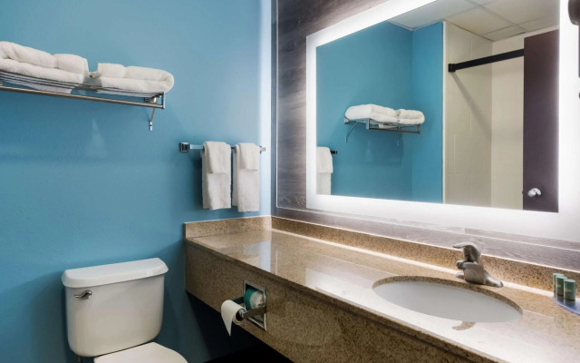 Best Western Crossroads Inn