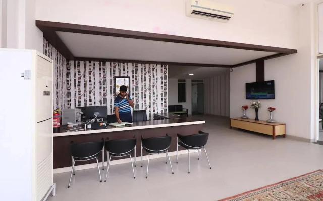 Hotel Nano by OYO Rooms