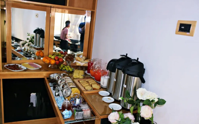 Moreno`s Boutique Hotel