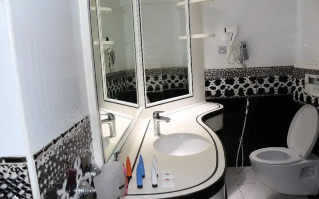 White Fort Hotel